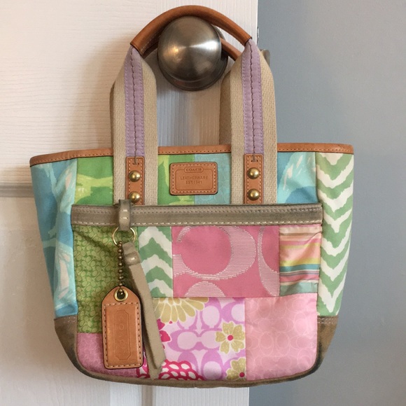 Coach Spring Patchwork Hamptons Tote - Picture 3 of 8